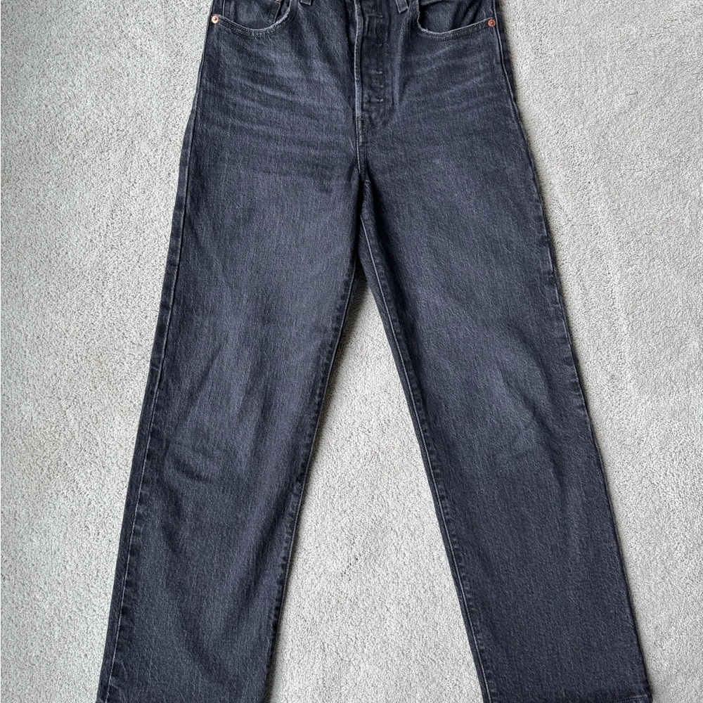 Levi's Black High Rise Jeans Timeless Style